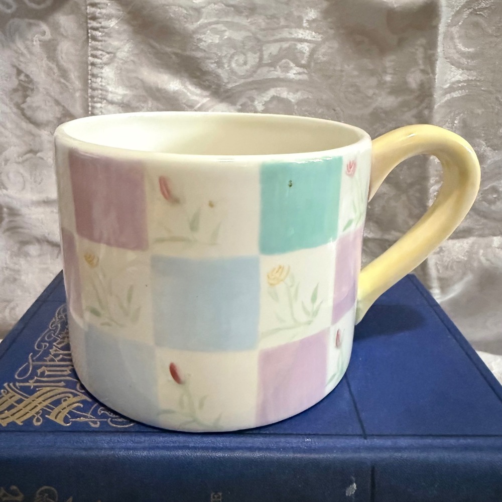 Bath & Body Works Mug Handcrafted Checkerboard Floral‎ Tea Coffee oversized Cup
